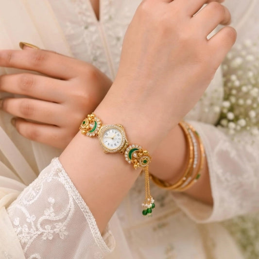 Boho Statement Jewelry Watch – Vintage Gold-Plated Tassel Bracelet